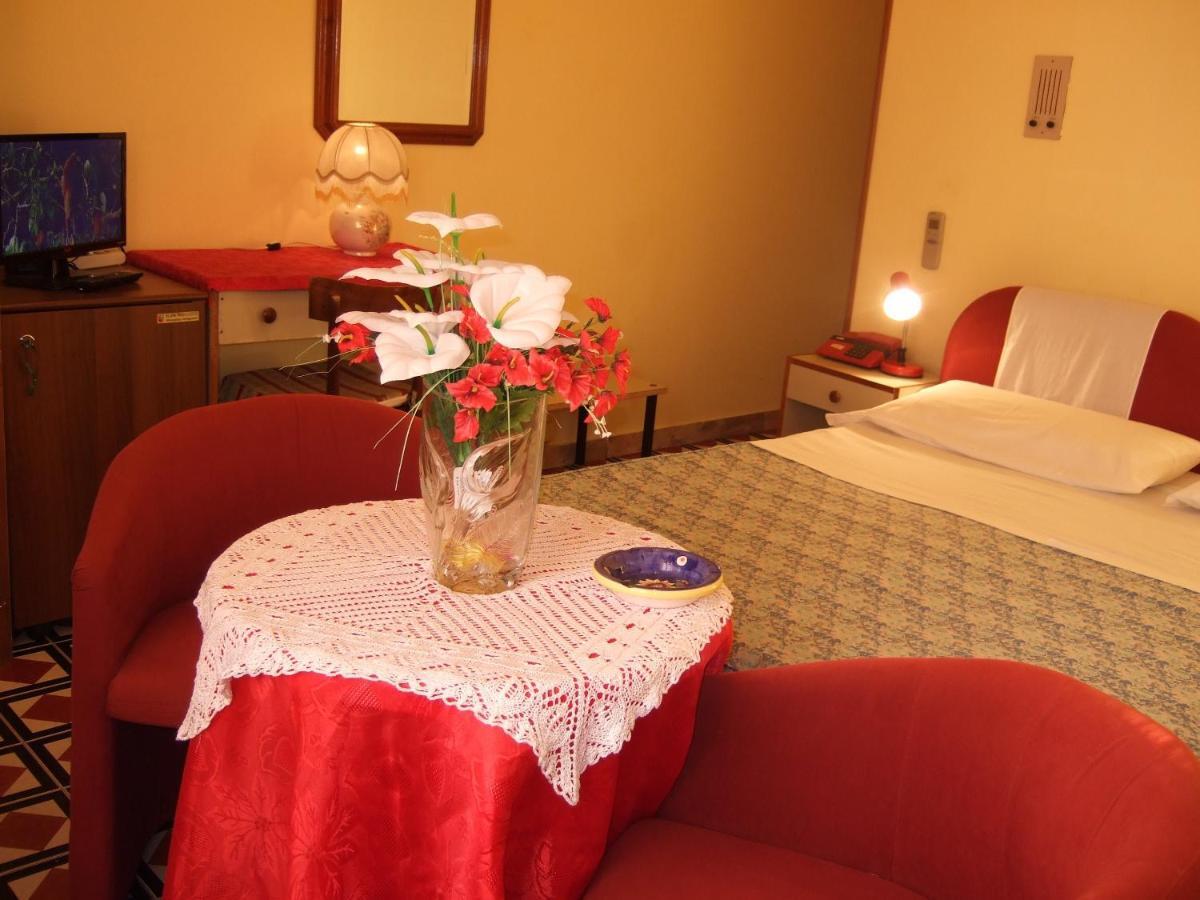 Hotel Torino ฟาแลร์นา ห้อง รูปภาพ